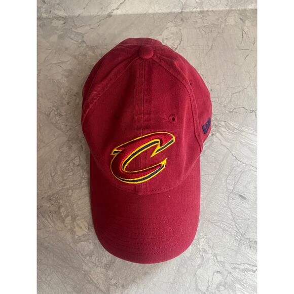 Cleveland Cavaliers New Era 9Twenty Strapback NBA Hat - Picture 3 of 8